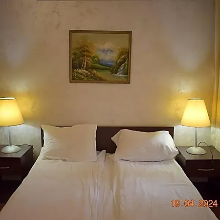 Park Guest Hotel 3*
